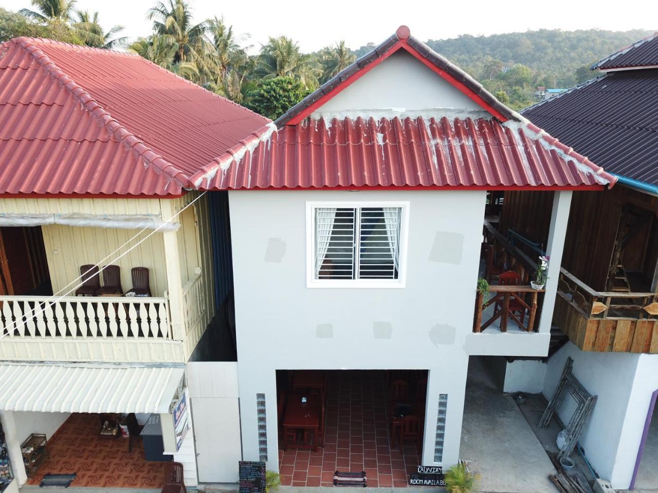 Ing Ing Guesthouse 코롱 산로엠 외부 사진